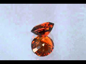 Gorgeous Orange  Spessartite Garnet. Oval Cut. 4.23 ct.