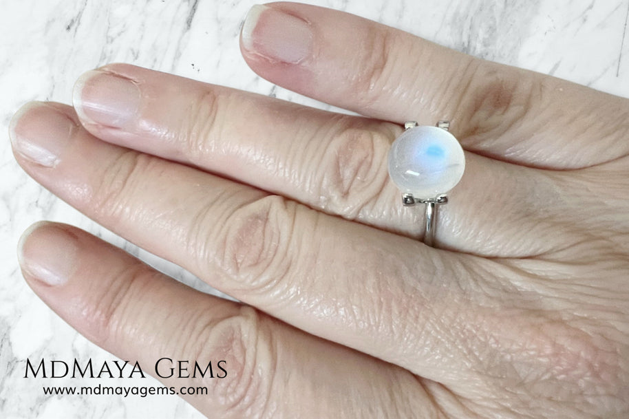 Natural Round Moonstone 4.10 Ct – Blue Sheen Cabochon from Sri Lanka
