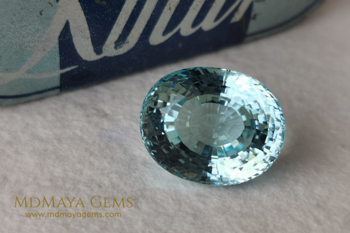 Exceptional 11.20 ct Oval Aquamarine Gemstone - Eye-Clean & Untreated