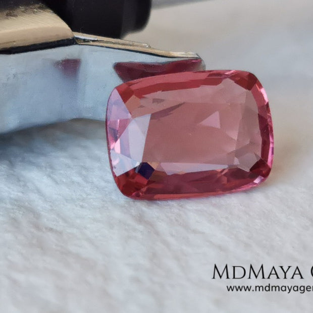 Purplish red Burmese Spinel. Cushion cut. 1.33 ct. This pretty untreated gemstone looks much bigger than it really is, due to its window, has a great color and it will look spectacular in any piece of jewelry and the best, its price.