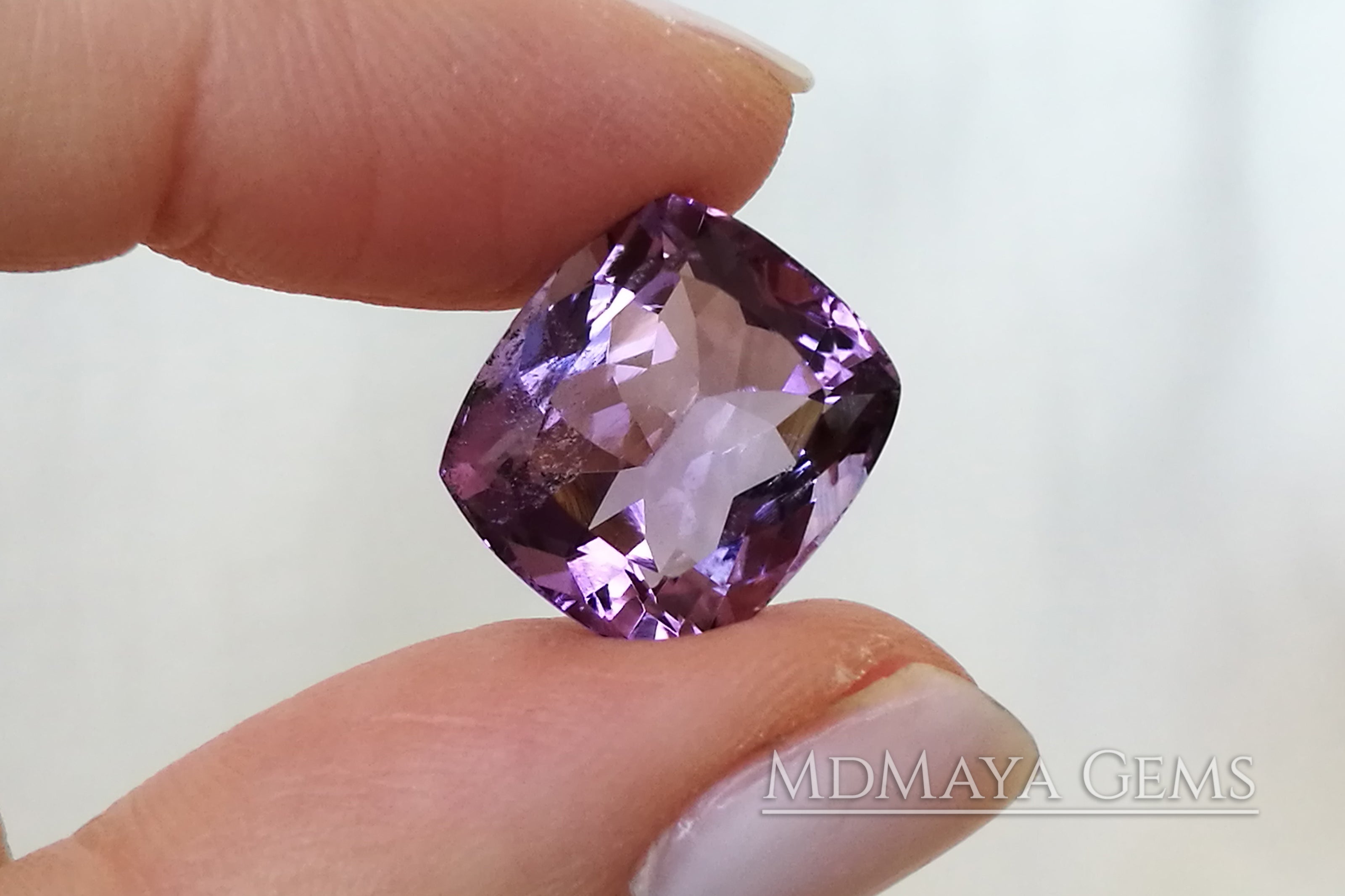 Cushion cut Purple Amethyst 10.40 ct