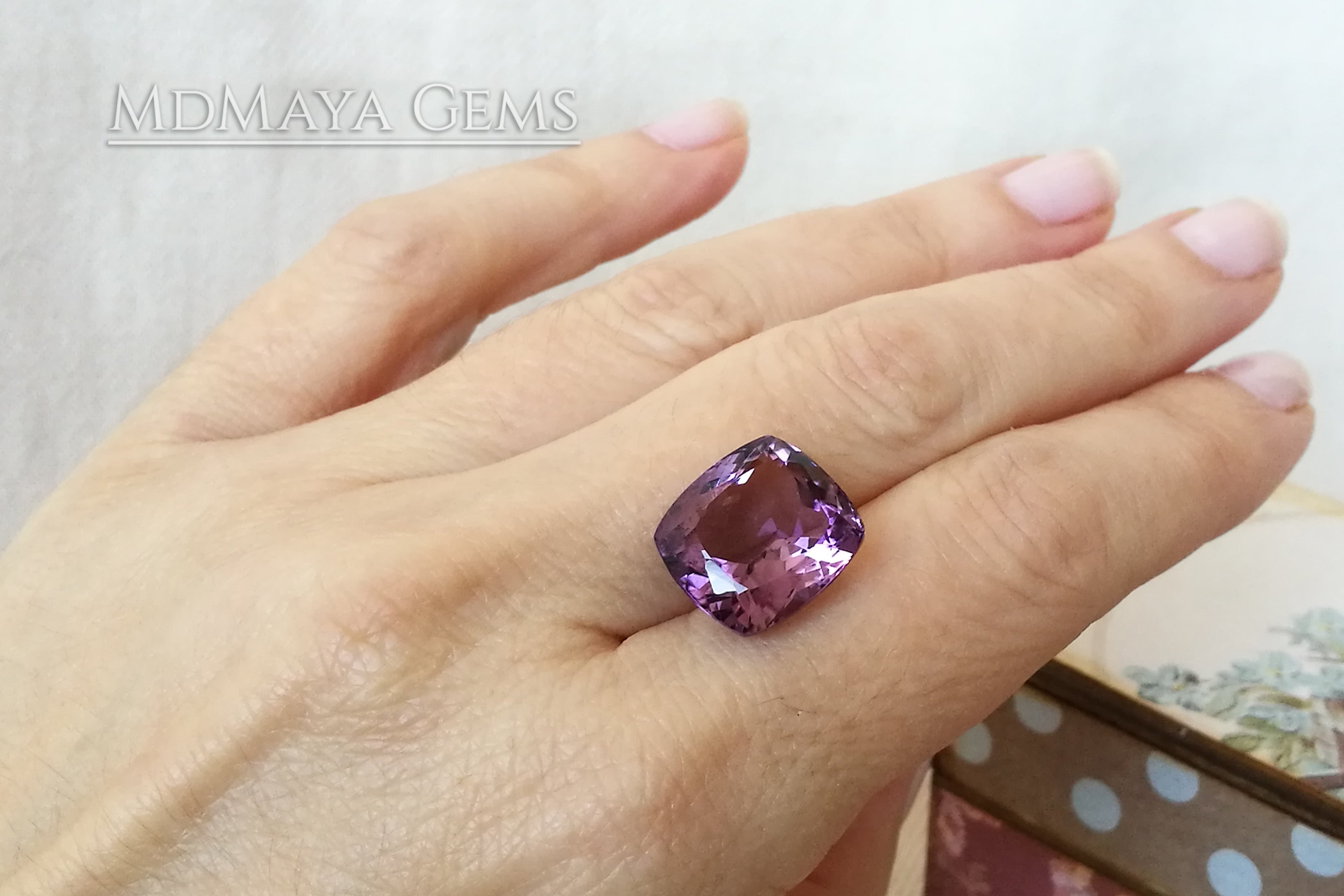 Cushion cut Purple Amethyst 10.40 ct