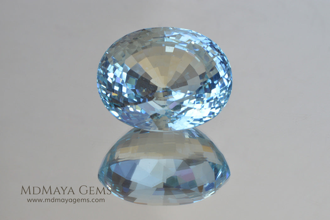 Large Aquamarine Oval cut 11.20 ct 