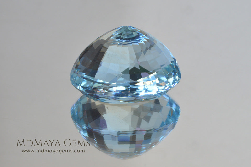 Large Aquamarine Oval cut 11.20 ct 