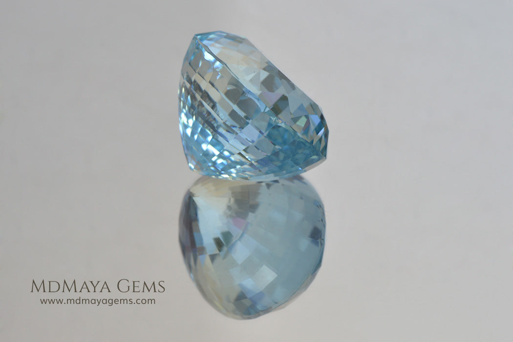 Large Aquamarine Oval cut 11.20 ct 