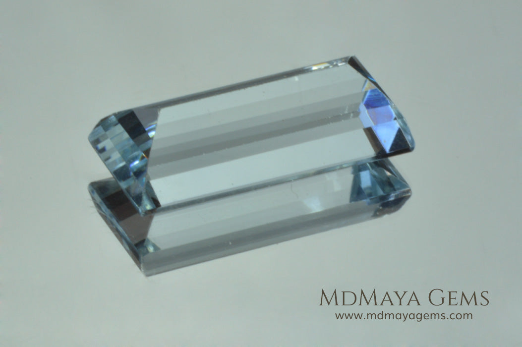 Light Blue Aquamarine Baguette cut 4.64 ct
