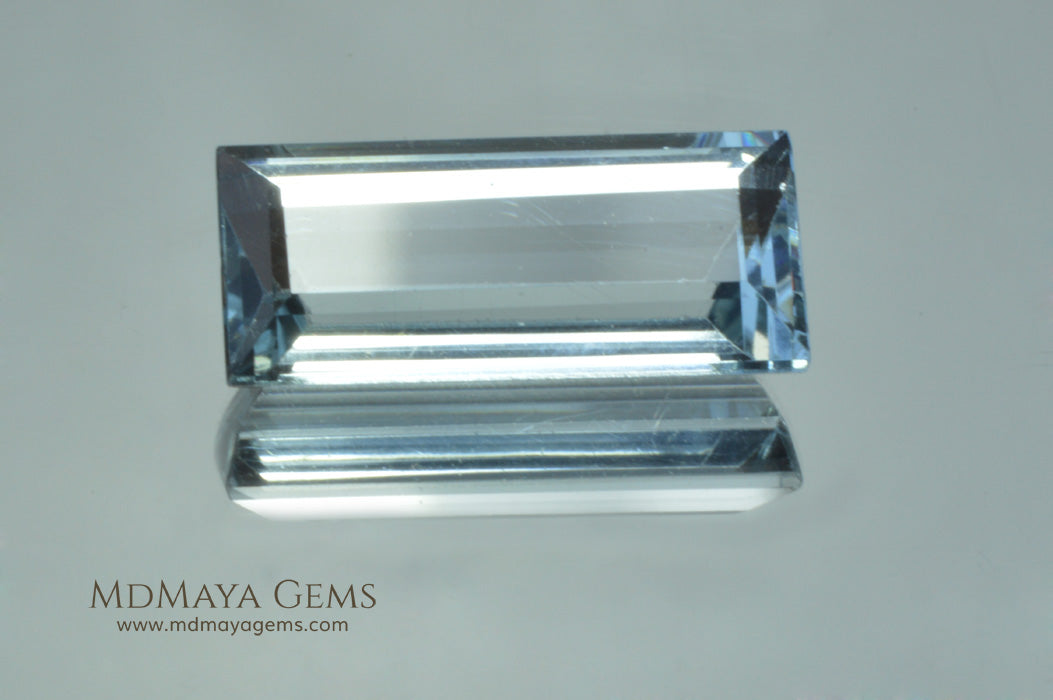Light Blue Aquamarine Baguette cut 4.64 ct