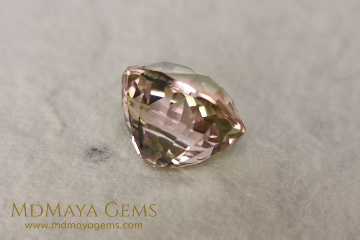 Large peach and pink tourmaline 10 15 ct