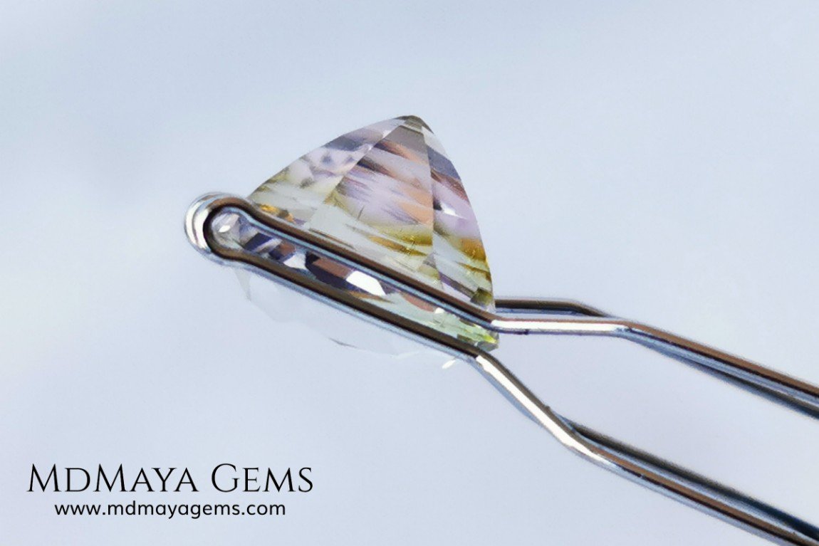 rare bicolour tourmaline 4.71 ct 