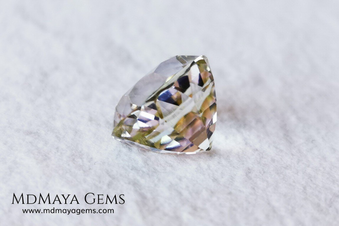 rare bicolour tourmaline 4.71 ct 