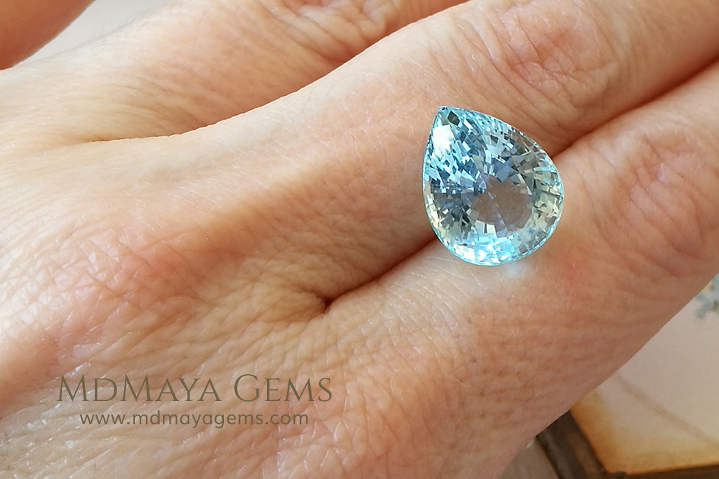 Fine Blue Aquamarine Pear cut 8.00 ct