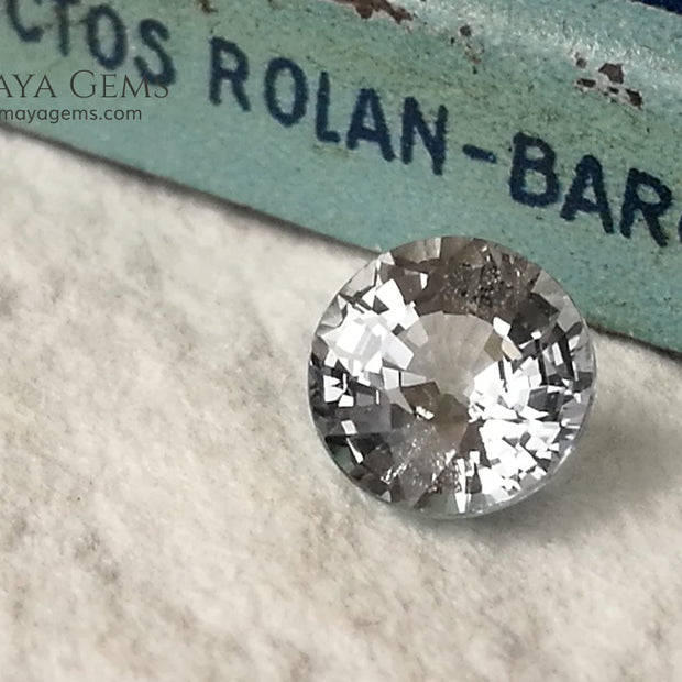 Unheated white sapphire 1.00 ct. Round cut.