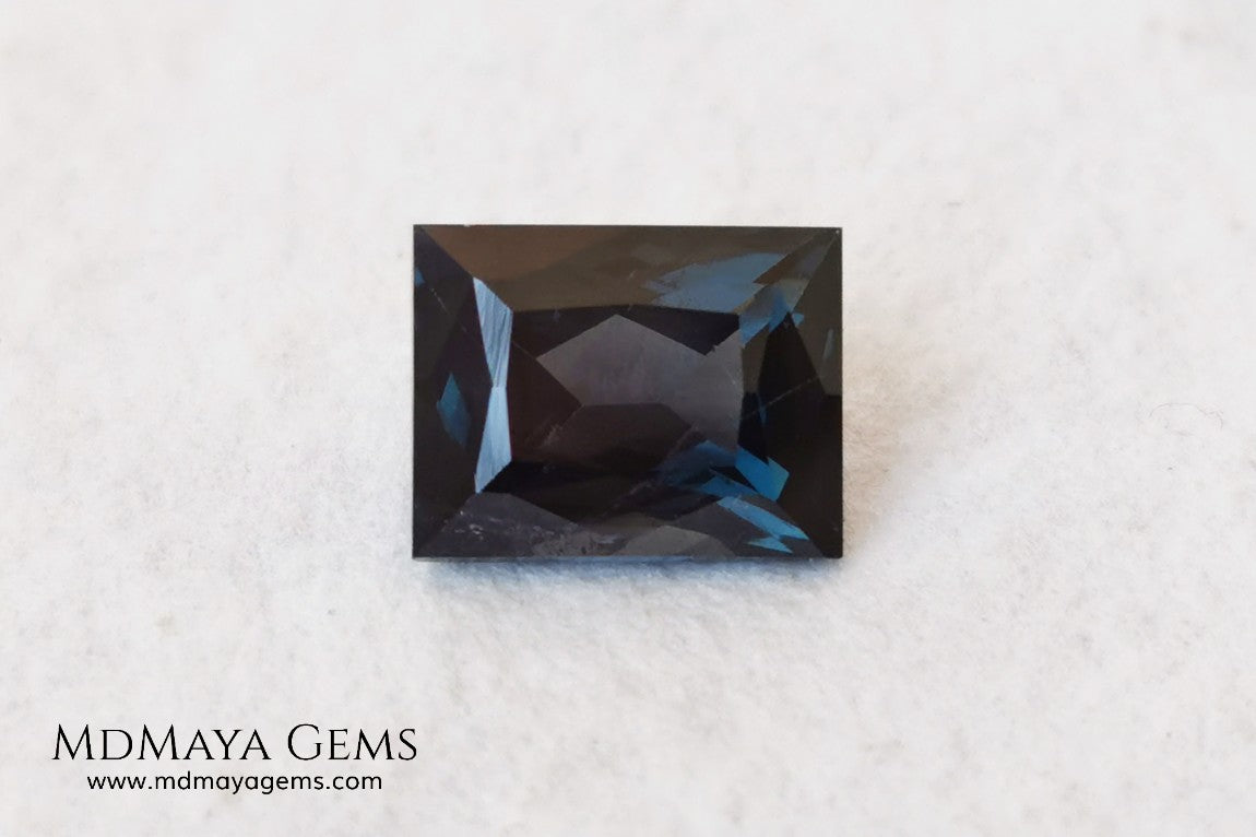  Affordable Blue Grey Spinel Gemstone. Rectangle Cut. 2.14 ct. Maximum brilliance. This gem has a beautiful behavior under any type of light, it has a dark blue color full of bright sparkles. Inclusions visible only under the lens.  Beautiful gemstone for your personalized jewelry.