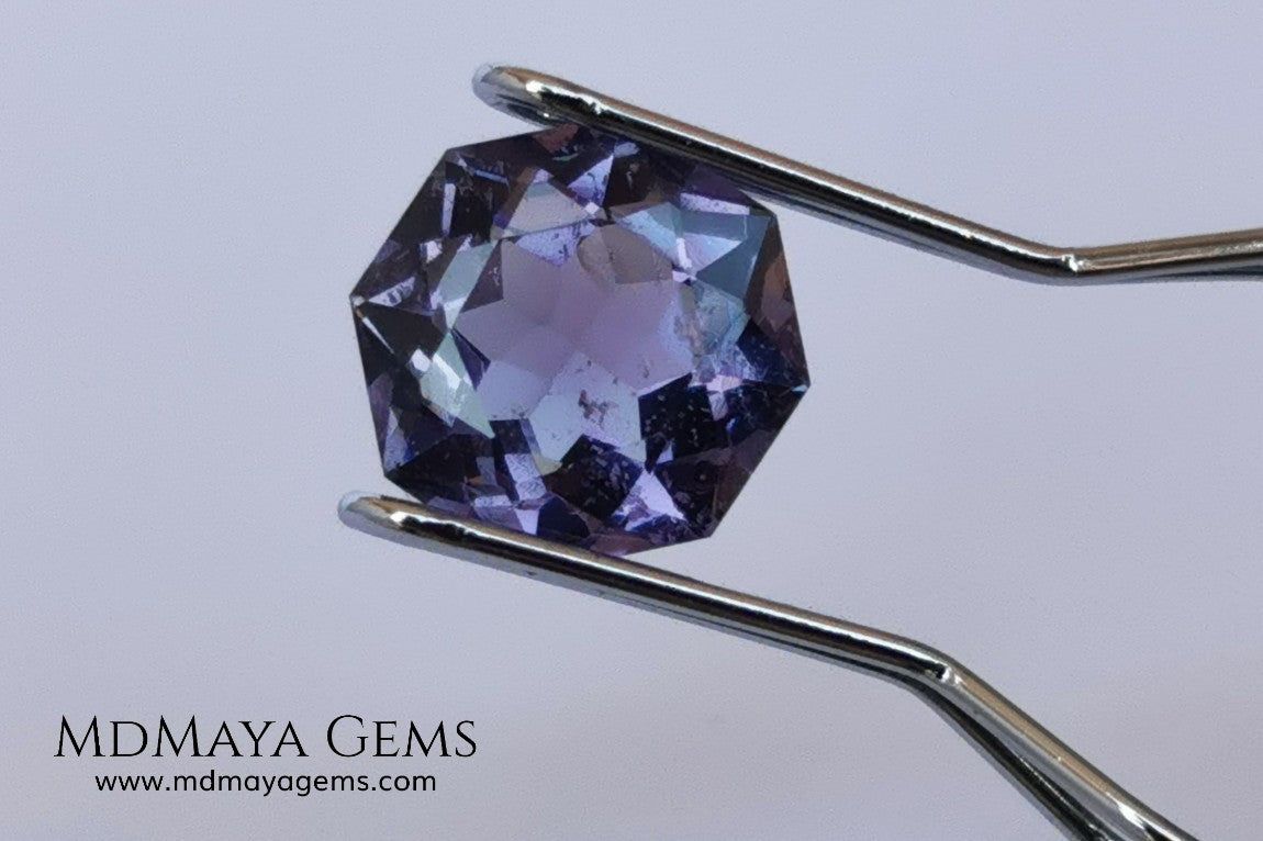 Pretty bluish violet spinel 1.45 ct, octagon cut. This small spinel has a bit of a window, but thanks to its cut it has a good reflection of light on its facets, making it not boring at all. A small natural beauty and without any treatment within reach of all pockets. It will look spectacular once mounted on a ring.