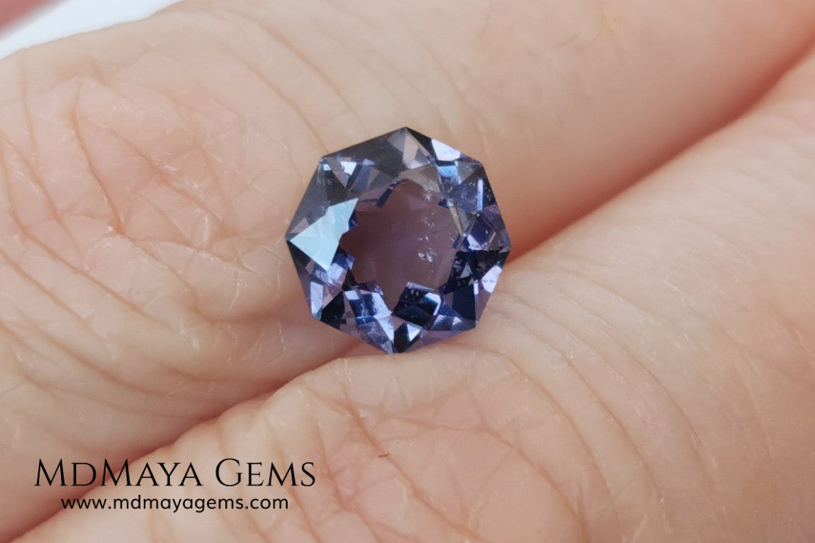 Pretty bluish violet spinel 1.45 ct, octagon cut. This small spinel has a bit of a window, but thanks to its cut it has a good reflection of light on its facets, making it not boring at all. A small natural beauty and without any treatment within reach of all pockets. It will look spectacular once mounted on a ring.