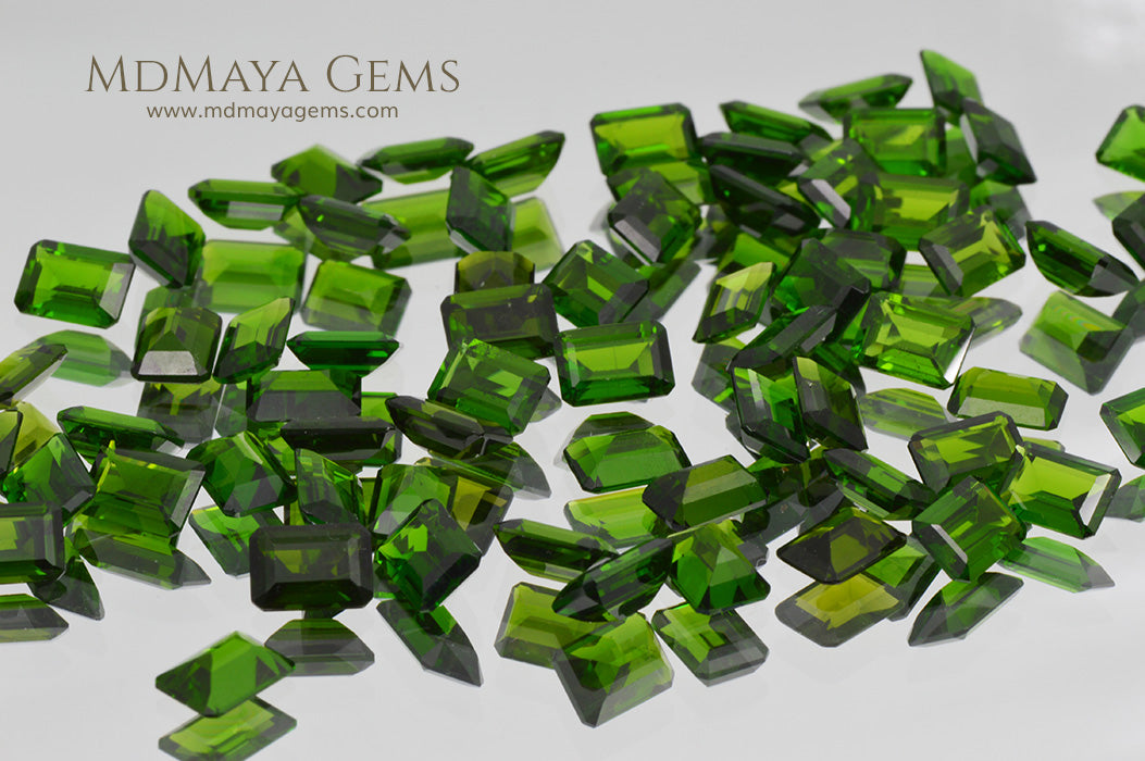 Chrome Diopside Gemstone 63 pieces 61 cts total