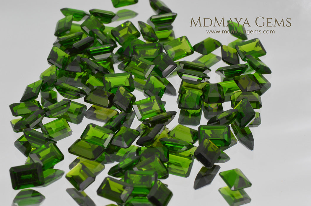 Chrome Diopside Gemstone 63 pieces 61 cts total