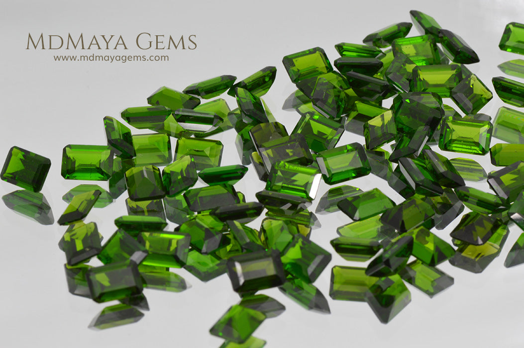 Chrome Diopside Gemstone 63 pieces 61 cts total