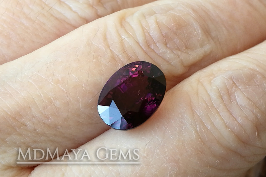 Dark Reddish Purple Tourmaline. Oval Cut. 5.51ct.