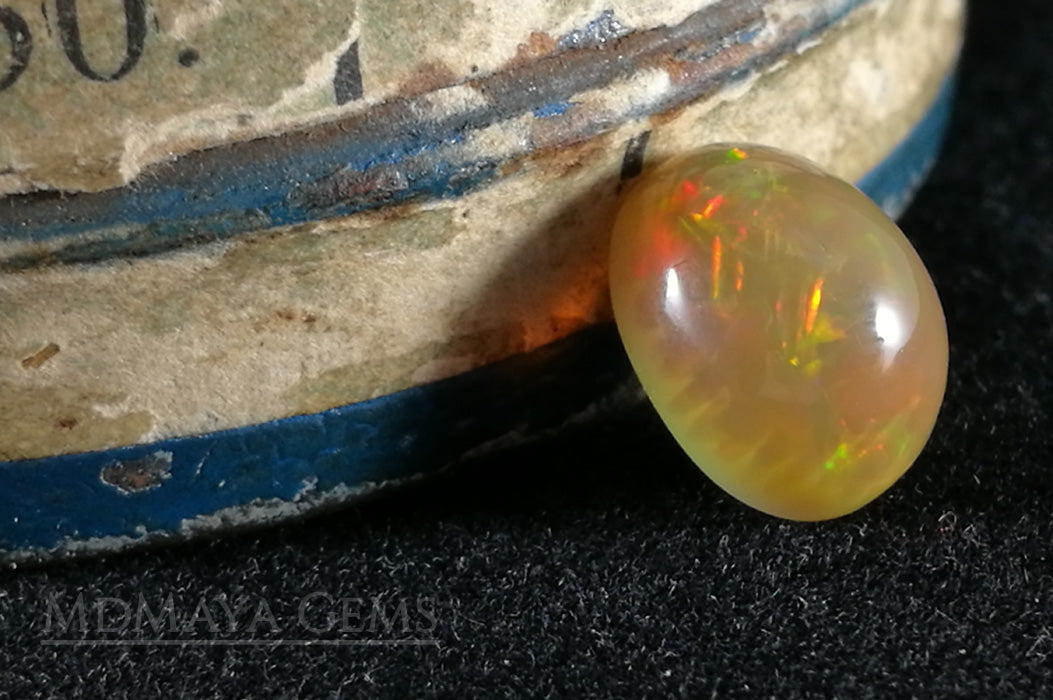 This Welo Opal 1.66  ct shows an interesting honeycomb pattern by one side