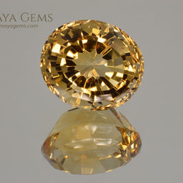 Big and Fantastic Golden Yellow Citrine. Oval Cut. 17.43 ct