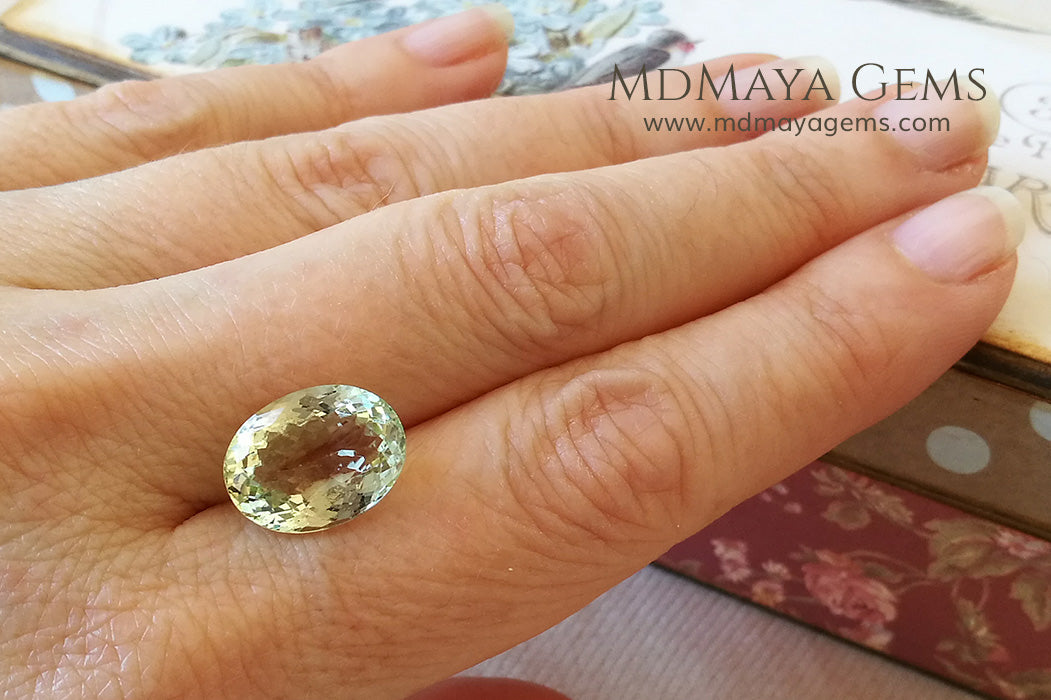 Green Yellow Beryl Gemstone Oval cut 5.33 ct