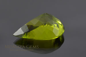 Top Fire Natural Green Peridot Gemstone Pear Cut 7.99 ct