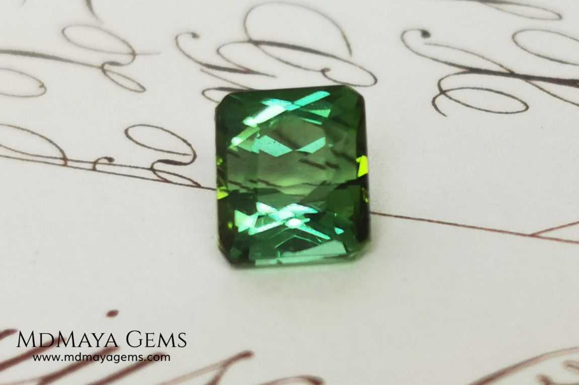 Amazing Green Tourmaline, octagon cut, 1.19 ct. This natural gemstone shows a vivid green color, its behavior under the light is very good, always bright and full of life, and the best its price. Don't miss it!.