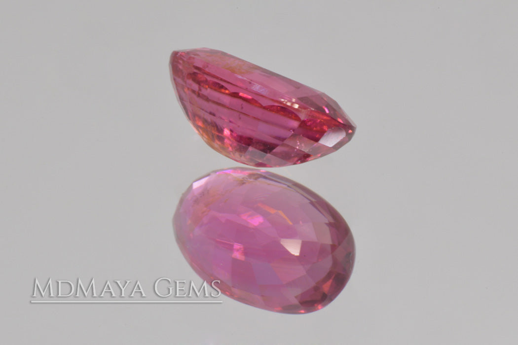 Natural Purple Pink Rubellite Tourmaline. Oval Cut. 1.70 ct