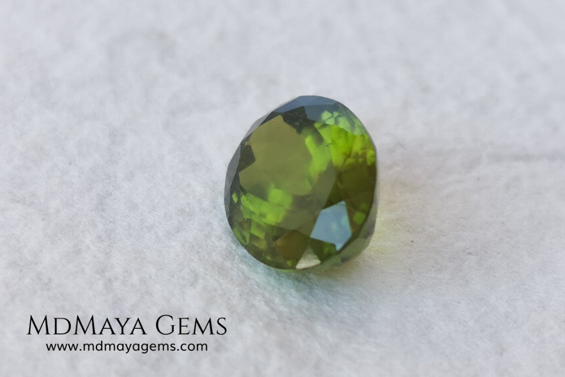 idocrase 7.04 ct oval cut