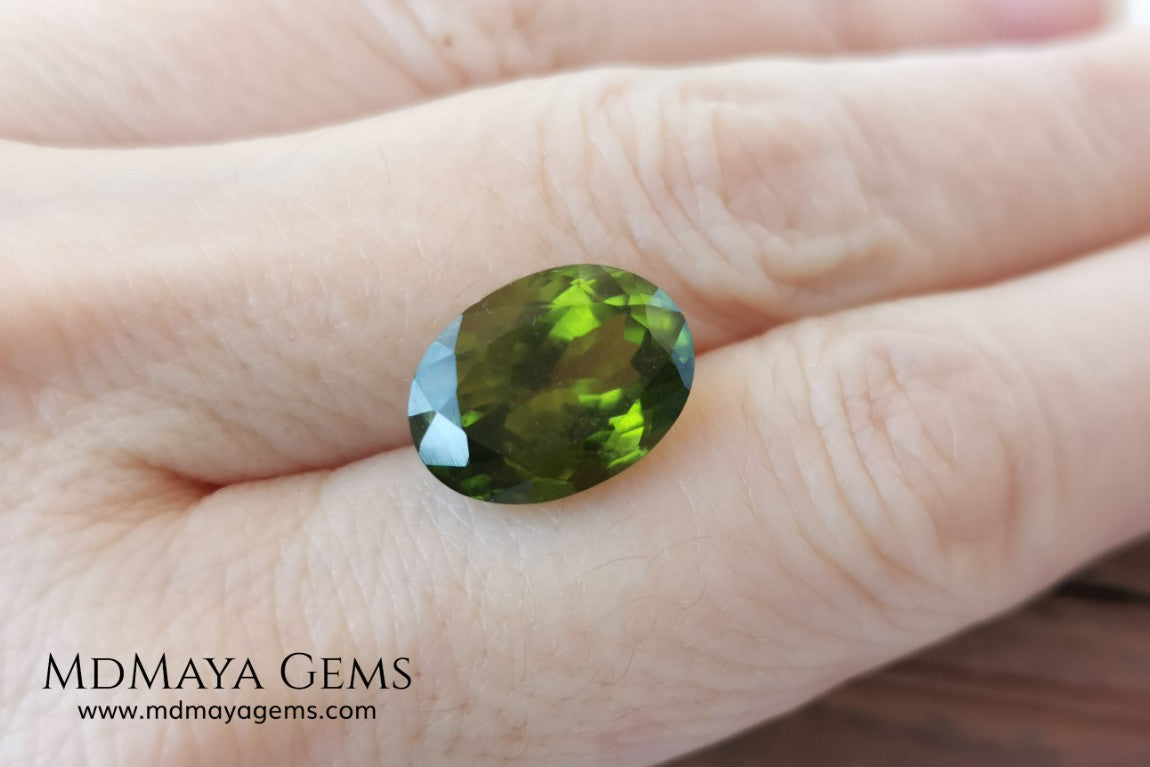 idocrase 7.04 ct oval cut