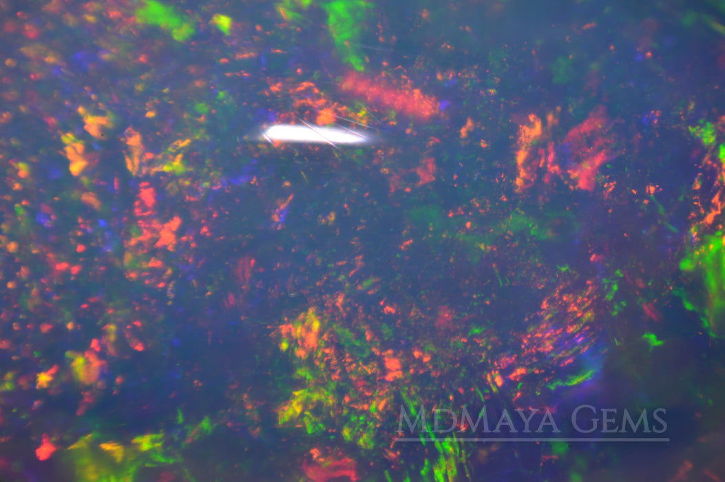 Extremely Bright Ethiopian Opal 3.80 ct with firework pattern