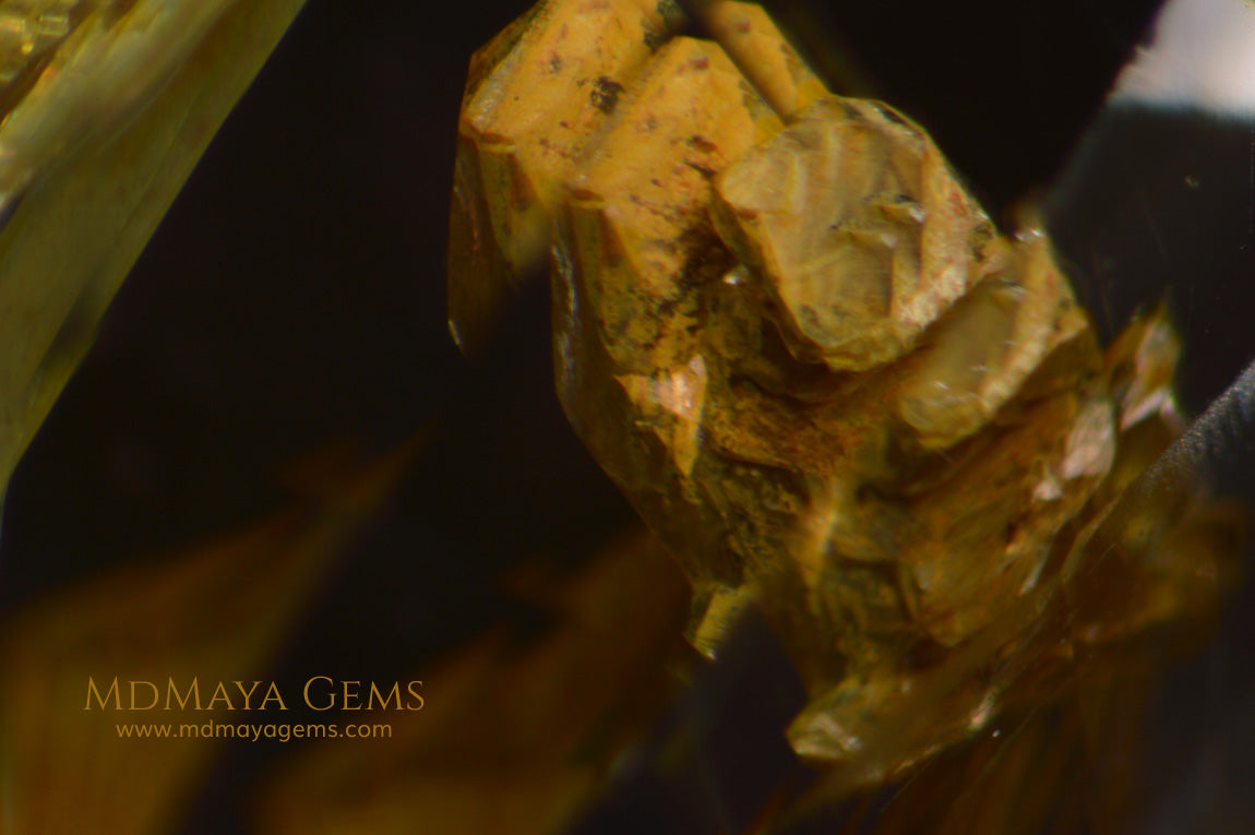 Inclusions in white topaz 19.62 ct