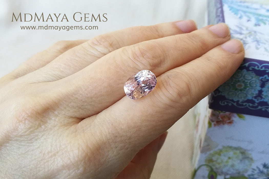 Natural Pink Kunzite 6.11 ct under daylight