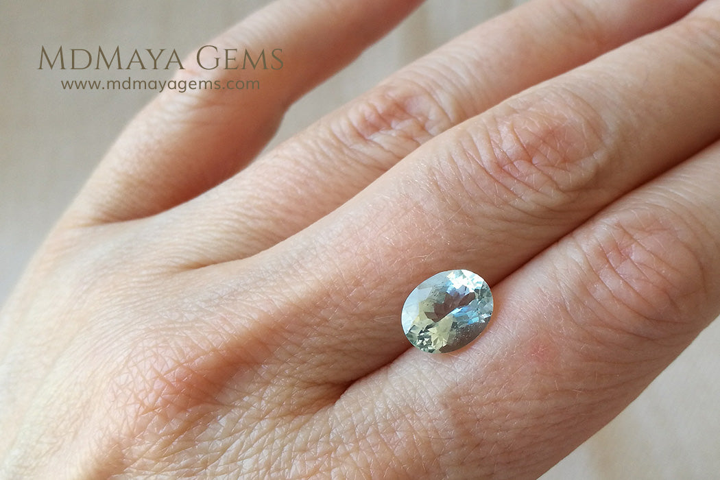 Greenish blue Aquamarine Oval cut 2.28 ct