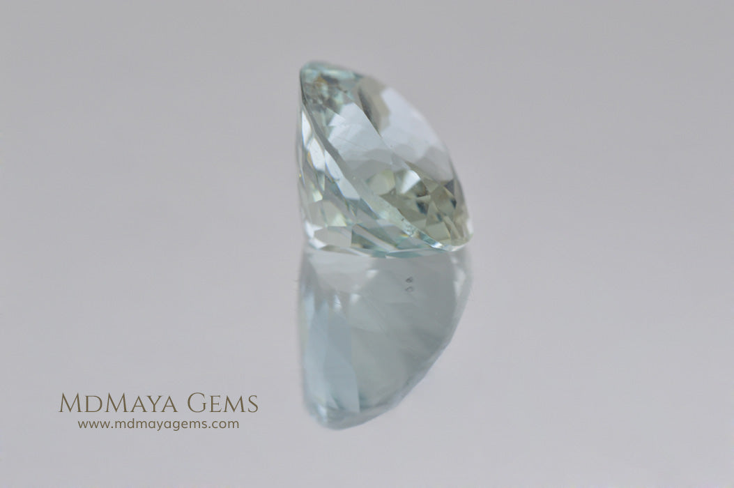 Greenish blue Aquamarine Oval cut 2.28 ct