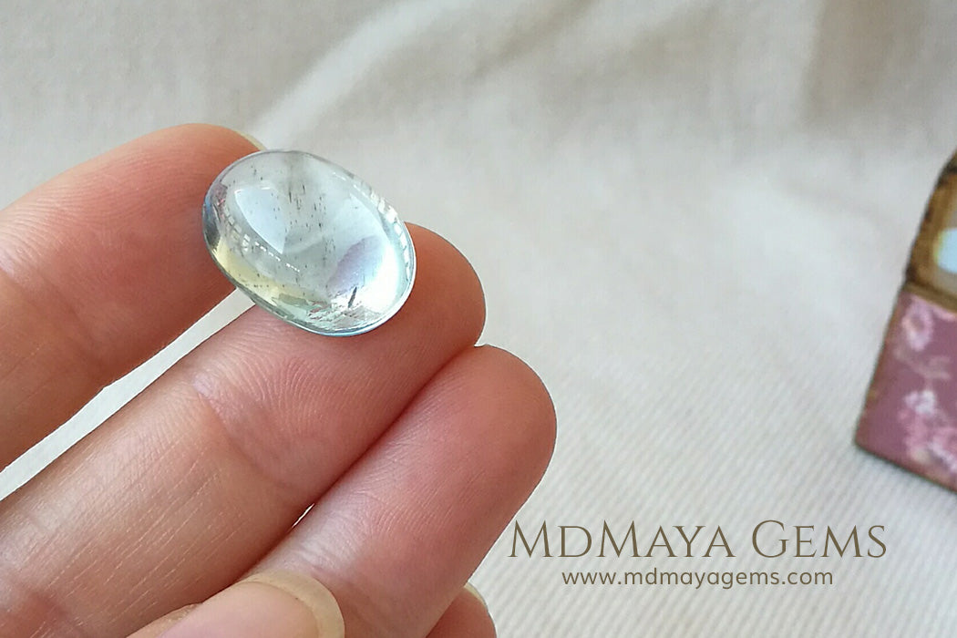 Unheated Blue Aquamarine Oval Cabochon Cut 13.40 ct under daylight