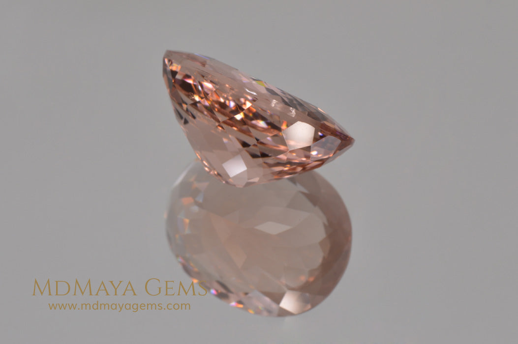 Luxury Pink Morganite 13.73 ct Oval cut