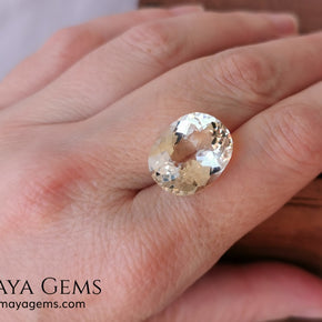 Light Peach Morganite. Oval Cut. 11.98 ct.  This morganite has a very light pale peach color, it is a natural gem of large size, beautiful proportions and great brilliance, it has a small fracture in the pavilion, but that does not affect the beauty of the gem. Once mounted on any piece of jewelry it will be spectacular and the best price. A great gem within the reach of any pocket.