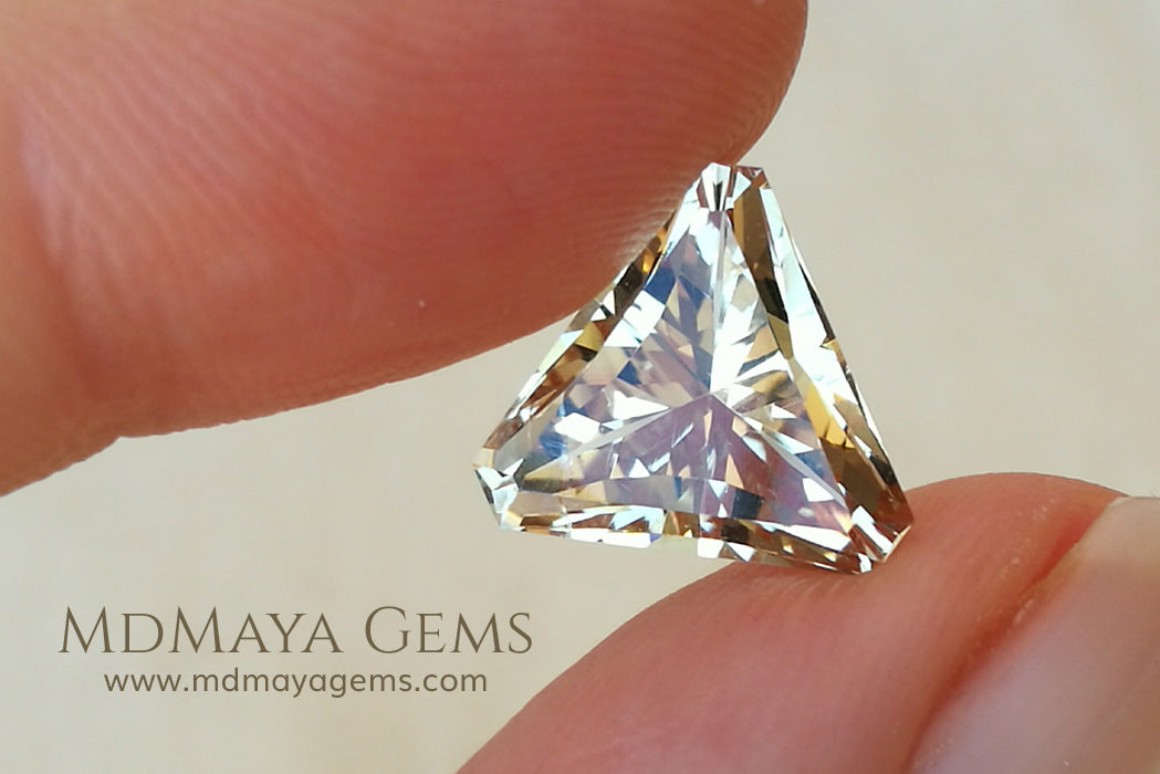 Yellow Oregon Sunstone Gem Fancy Cut 4.79 ct