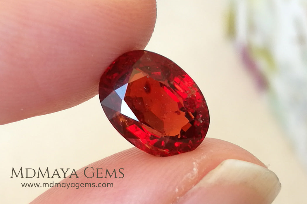 Rich orangy Red Burmese Spinel Oval cut 3.40 ct