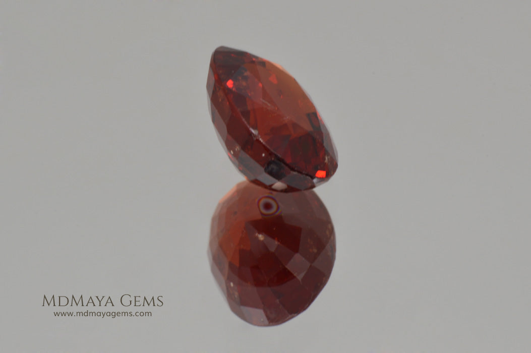 Rich orangy Red Burmese Spinel Oval cut 3.40 ct