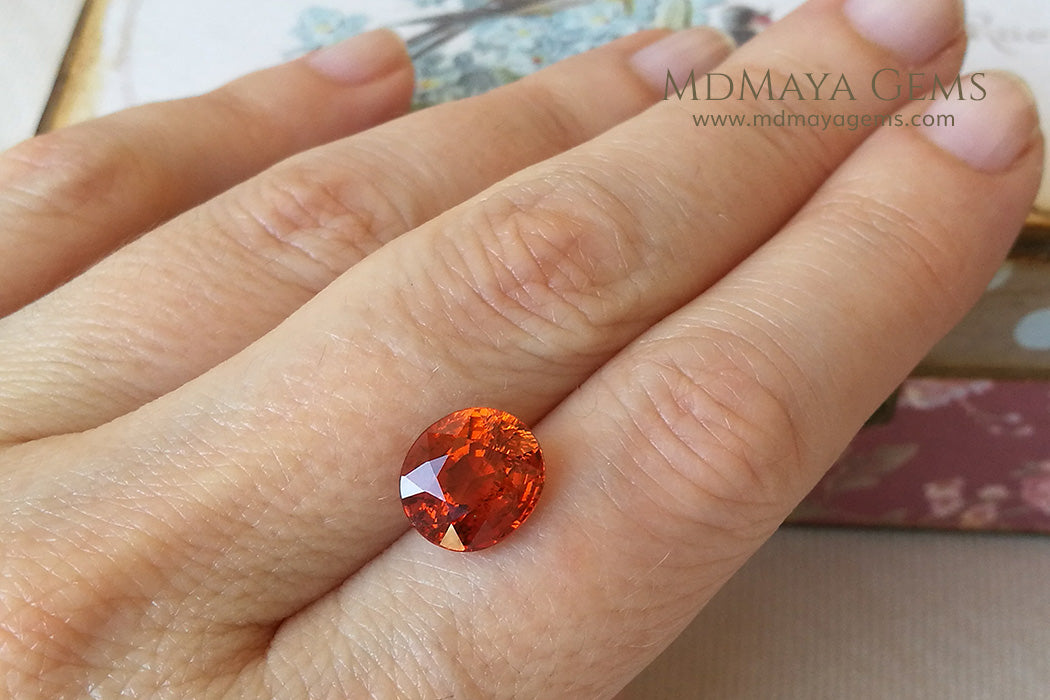 Brilliant Orange Spessartite Garnet Oval cut 5.26 ct