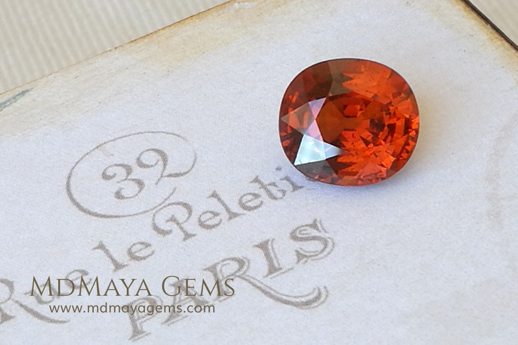 Amazing Orange Spessartite Garnet Oval cut 9.24 ct