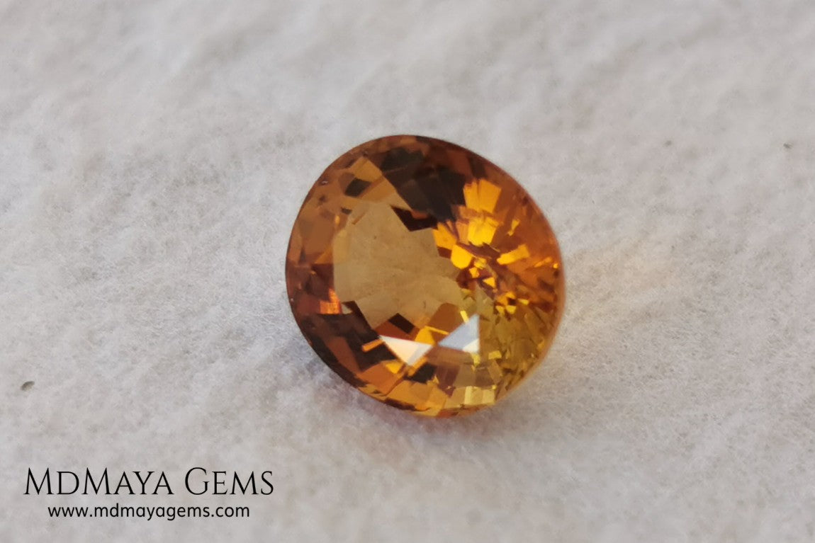 Natural Orange Tourmaline from Tanzania. 1.25 ct. Oval cut. This gem shows a beautiful pleochroism, it will be amazing in a ring. A beautiful natural gemstone without any treatment within affordable for all.