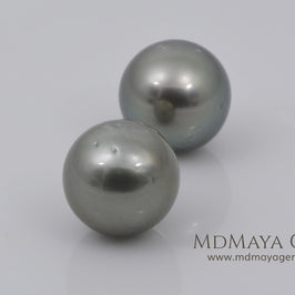 Round Tahitian Pearls Pair 14.79
