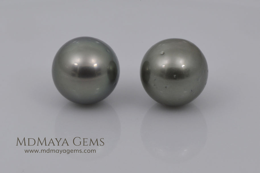 Round Tahitian Pearls Pair 14.79