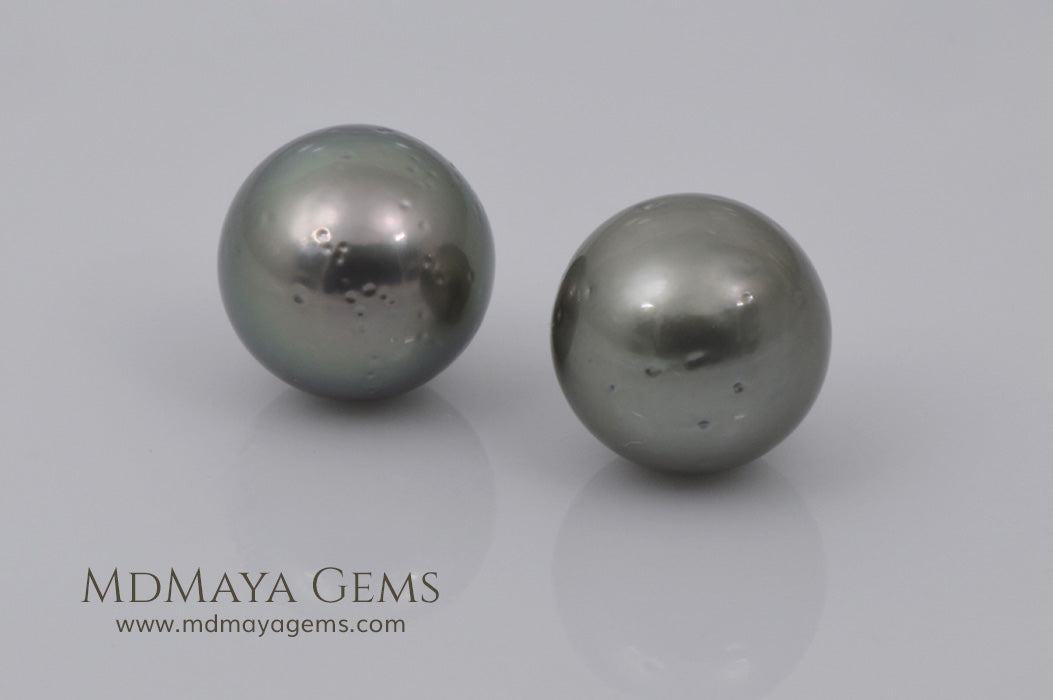 Round Tahitian Pearls Pair 14.79