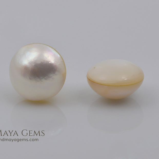 White Mabe Pearls Round Pair 9.06 ct
