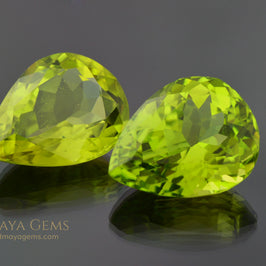 Richest Green Peridot Gems Pear Cut 13.41 ct pair